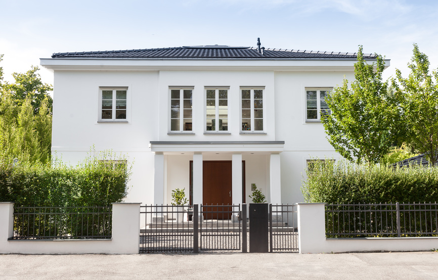 Was zeichnet einen Luxusmakler aus? Welche Aufgaben hat er? Was zeichnet einen Luxusmakler aus? Welche Aufgaben hat er?