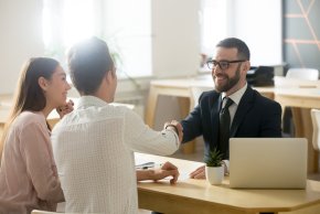 geteilte-maklerprovision-shutterstock-fizkes.jpg geteilte-maklerprovision-shutterstock-fizkes.jpg