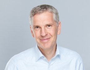 Dr. Niels Jacobsen