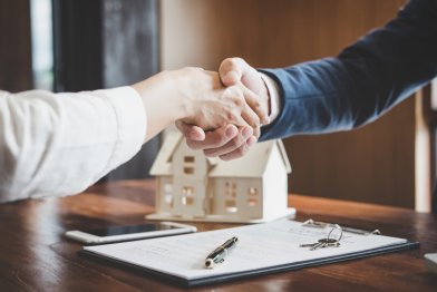 Haus zu Lebzeiten verkaufen Haus zu Lebzeiten verkaufen
