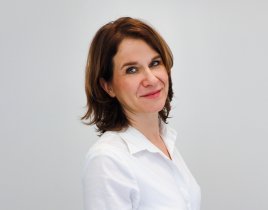 Annette Sandhack Annette Sandhack